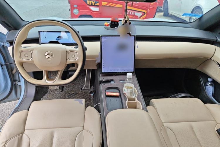 Used Nio ET5 2022 75 kWh Center Console