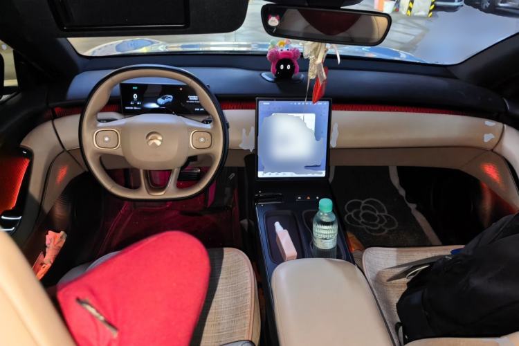 Used Nio ET5 2022 75 kWh Center Console