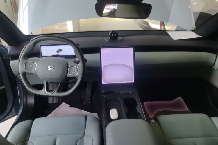 Used Nio ET5 2022 75 kWh Center Console