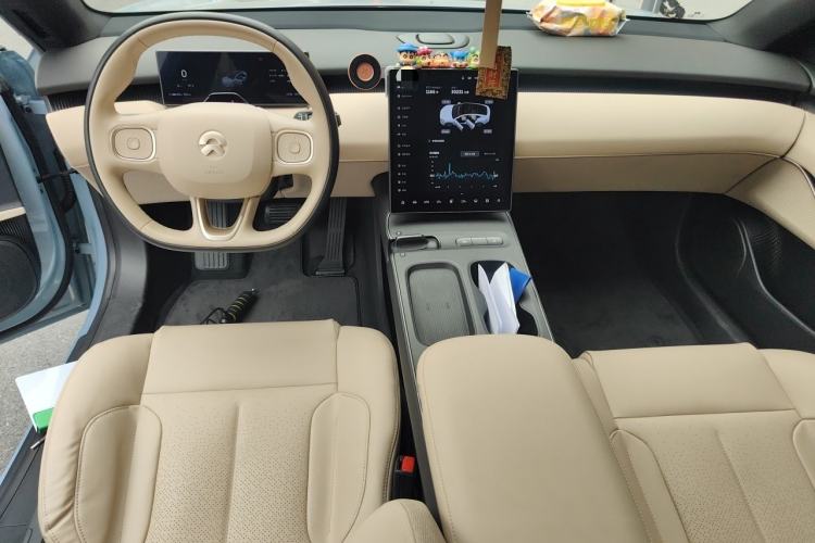 Used Nio ET5 2022 75 kWh Center Console