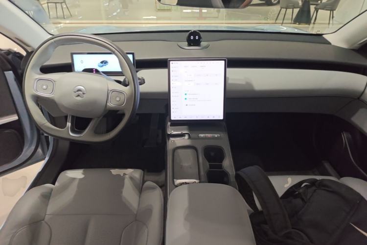Used Nio ET5 2022 75 kWh Center Console