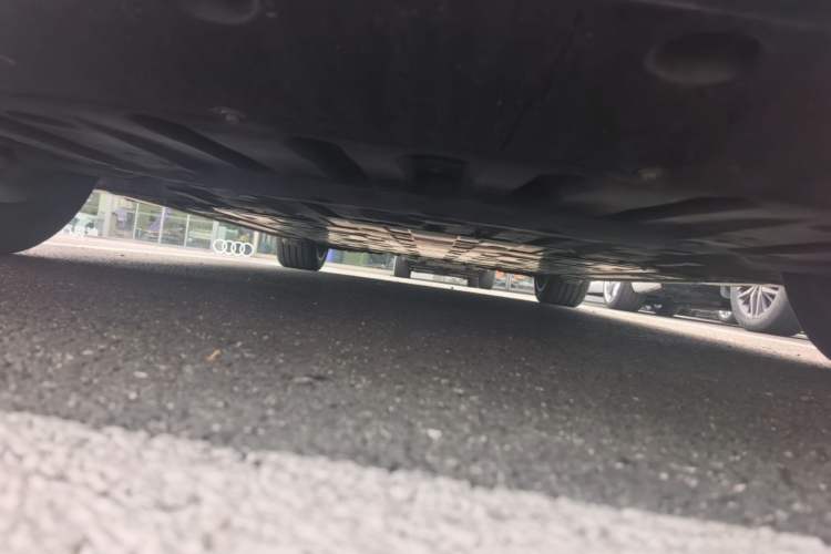 Used Nio ET5 2022 75 kWh Chassis Front