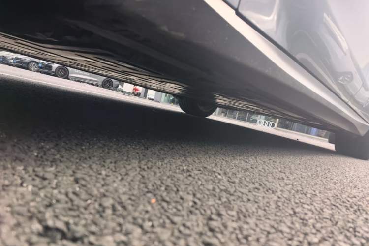 Used Nio ET5 2022 75 kWh Chassis Front Left