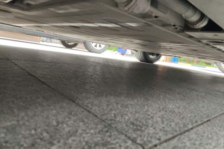 Used Nio ET5 2022 75 kWh Chassis Front Left