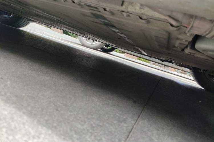 Used Nio ET5 2022 75 kWh Chassis Front Right