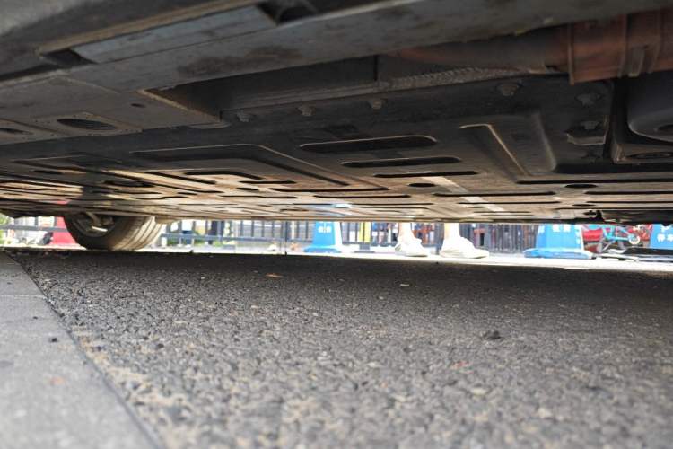 Used Nio ET5 2022 75 kWh Chassis Front Right