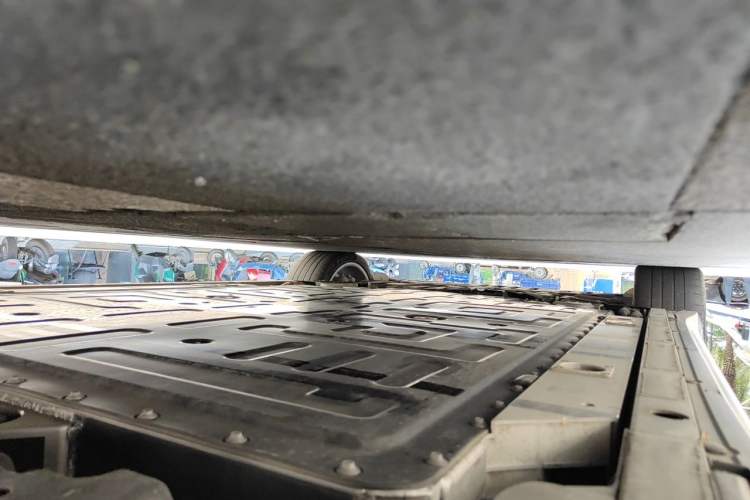Used Nio ET5 2022 75 kWh Chassis Rear Left
