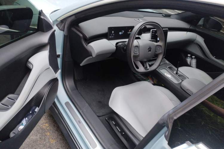 Used Nio ET5 2022 75 kWh Driver Seat