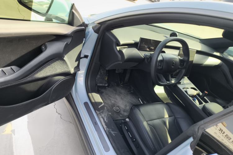 Used Nio ET5 2022 75 kWh Driver Seat