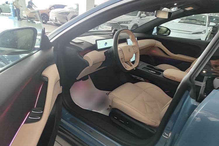 Used Nio ET5 2022 75 kWh Driver Seat
