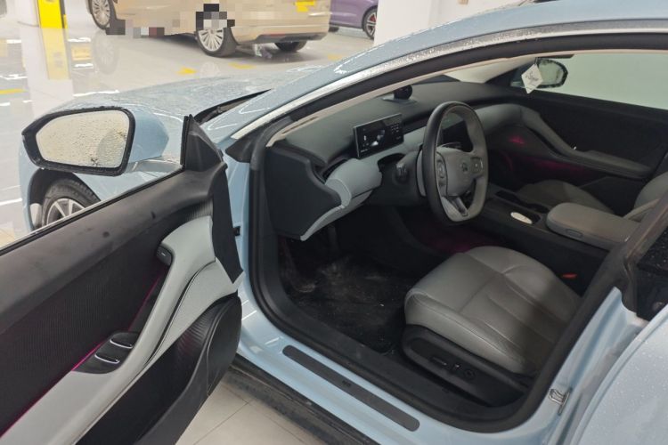 Used Nio ET5 2022 75 kWh Driver Seat
