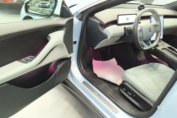 Used Nio ET5 2022 75 kWh Driver Seat