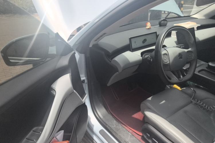 Used Nio ET5 2022 75 kWh Driver Seat
