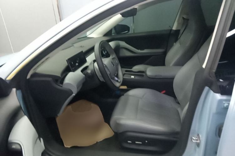 Used Nio ET5 2022 75 kWh Driver Seat