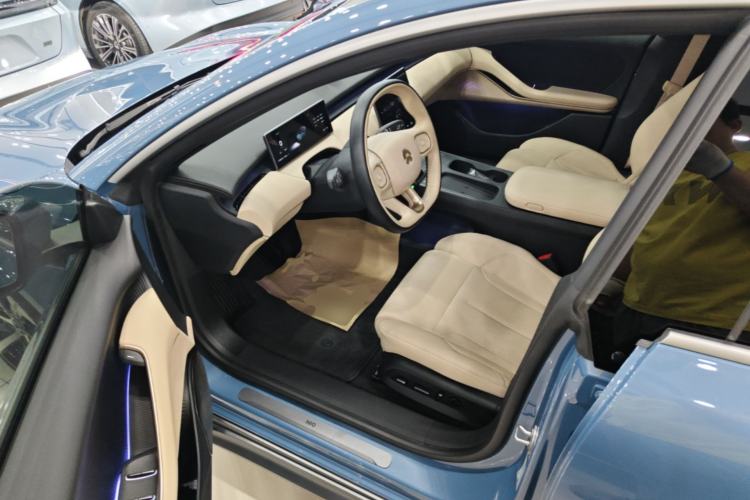 Used Nio ET5 2022 100 kWh Driver Seat