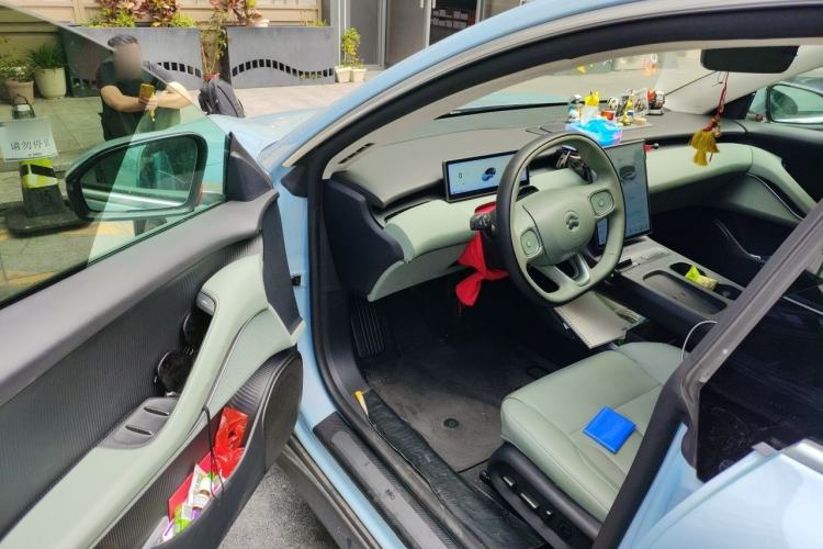 Used Nio ET5 2022 75 kWh Driver Seat