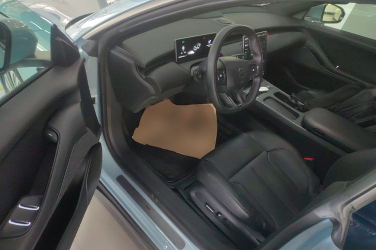 Used Nio ET5 2022 75 kWh Driver Seat