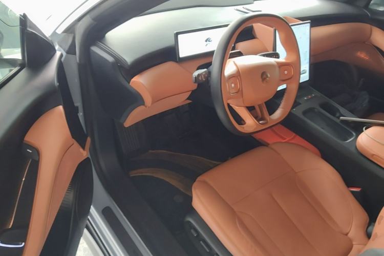 Used Nio ET5 2022 75 kWh Driver Seat