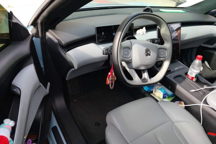 Used Nio ET5 2022 75 kWh Driver Seat