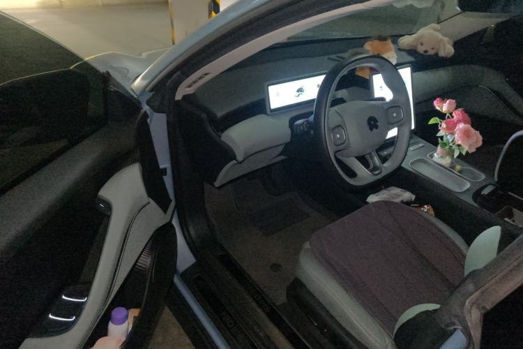Used Nio ET5 2022 75 kWh Driver Seat