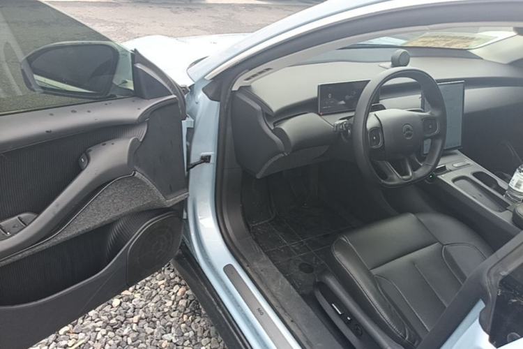 Used Nio ET5 2022 75 kWh Driver Seat