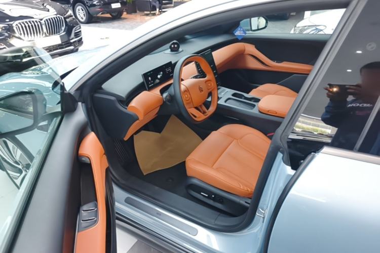 Used Nio ET5 2022 75 kWh Driver Seat