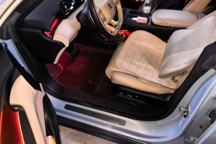 Used Nio ET5 2022 75 kWh Driver Seat