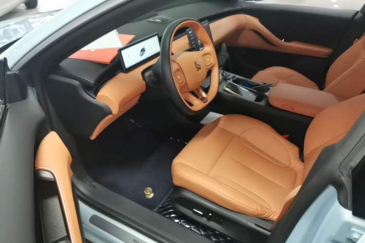 Used Nio ET5 2022 75 kWh Driver Seat