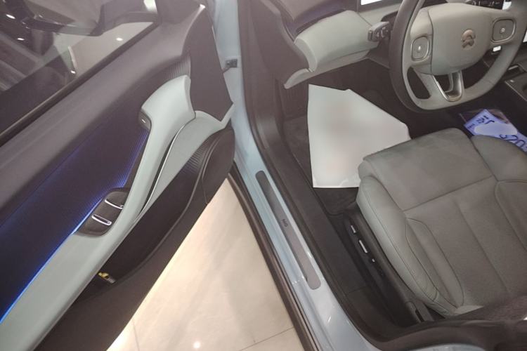 Used Nio ET5 2022 75 kWh Driver Seat