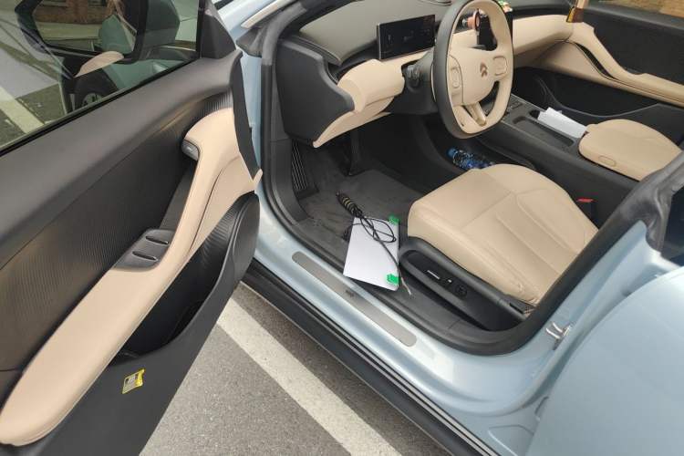 Used Nio ET5 2022 75 kWh Driver Seat