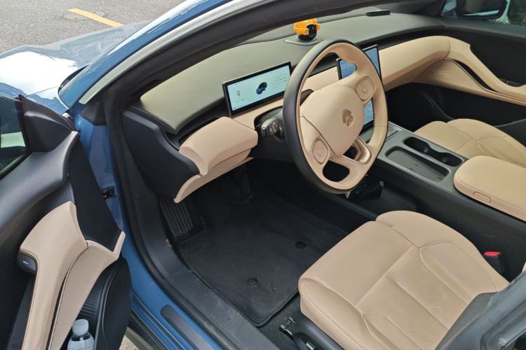 Used Nio ET5 2022 75 kWh Driver Seat