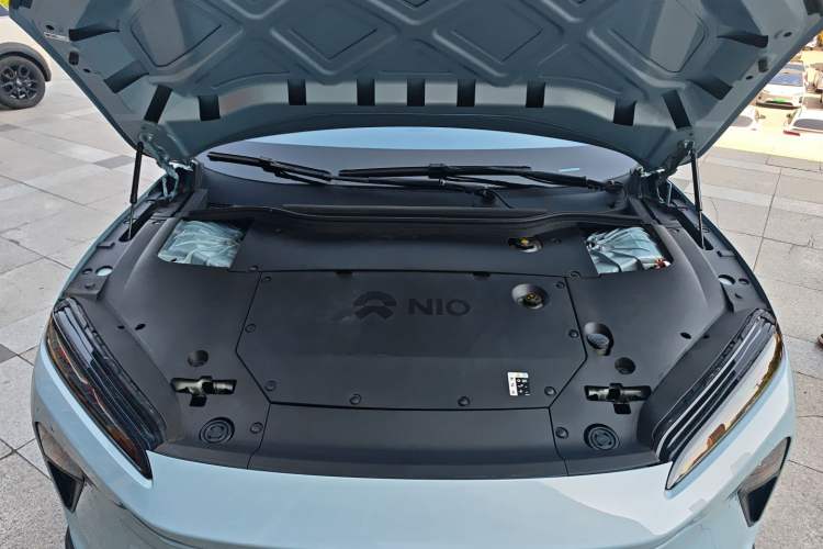 Used Nio ET5 2022 75 kWh Engine Bay