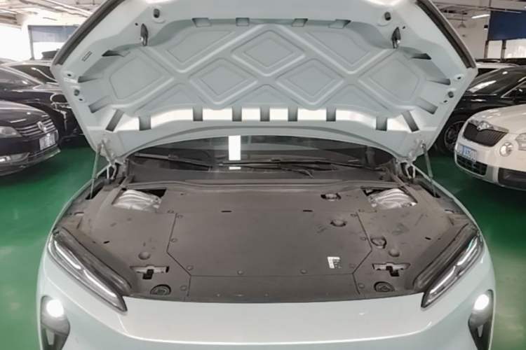 Used Nio ET5 2022 75 kWh Engine Bay