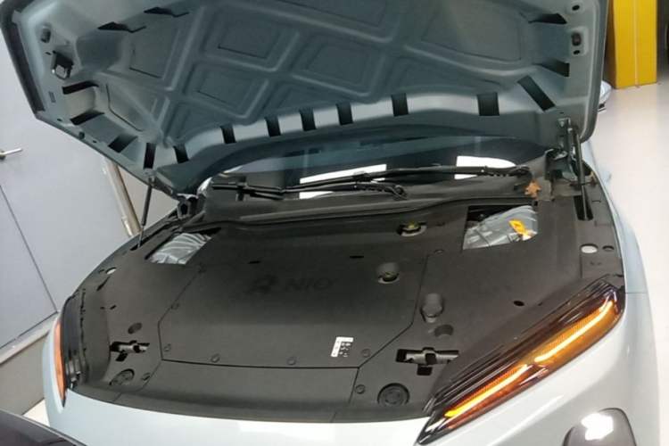 Used Nio ET5 2022 75 kWh Engine Bay