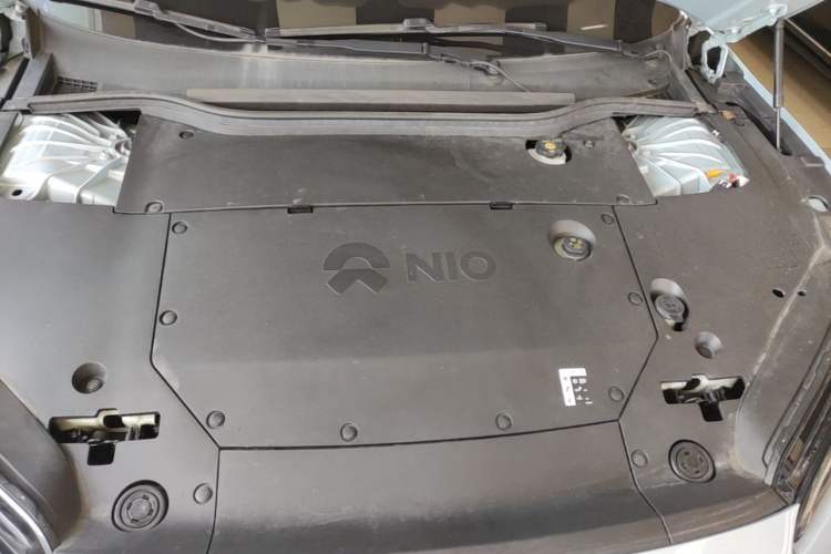 Used Nio ET5 2022 75 kWh Engine Bay