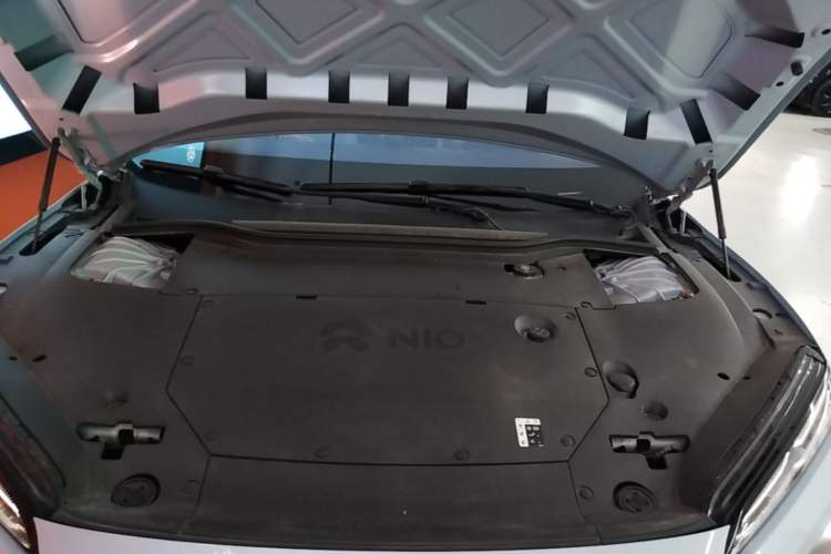 Used Nio ET5 2022 75 kWh Engine Bay