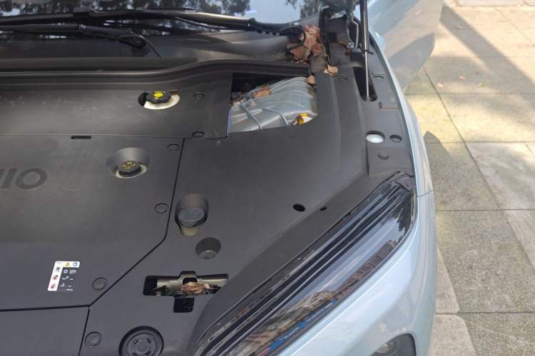 Used Nio ET5 2022 75 kWh Engine Bay Left