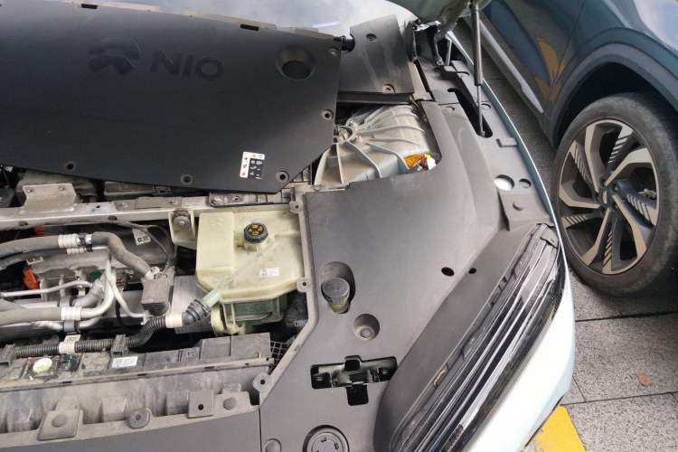 Used Nio ET5 2022 75 kWh Engine Bay Left