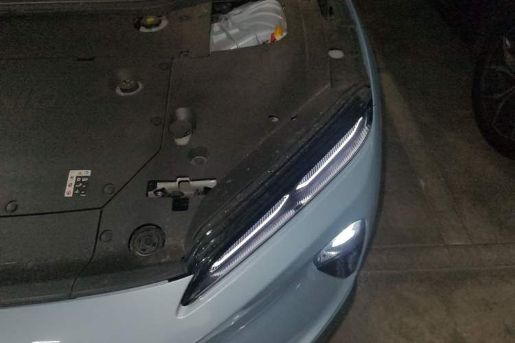 Used Nio ET5 2022 75 kWh Engine Bay Left