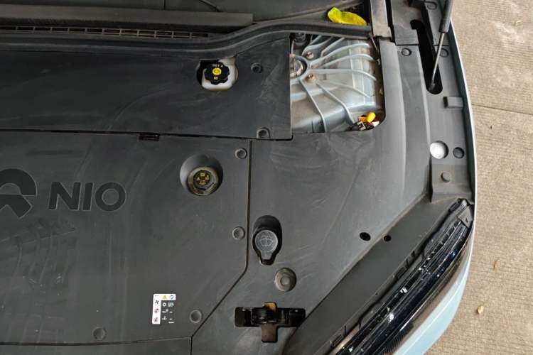 Used Nio ET5 2022 75 kWh Engine Bay Left