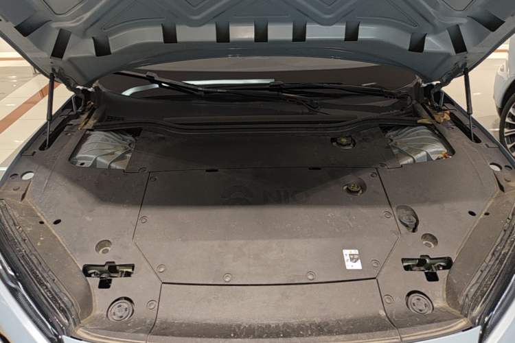 Used Nio ET5 2022 75 kWh Engine Bay