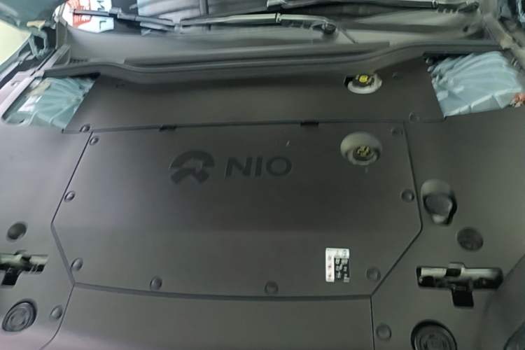 Used Nio ET5 2022 75 kWh Engine Bay