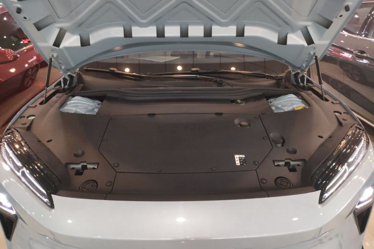 Used Nio ET5 2022 75 kWh Engine Bay