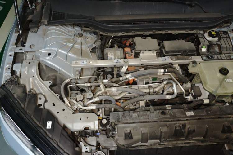 Used Nio ET5 2022 75 kWh Engine Bay Right