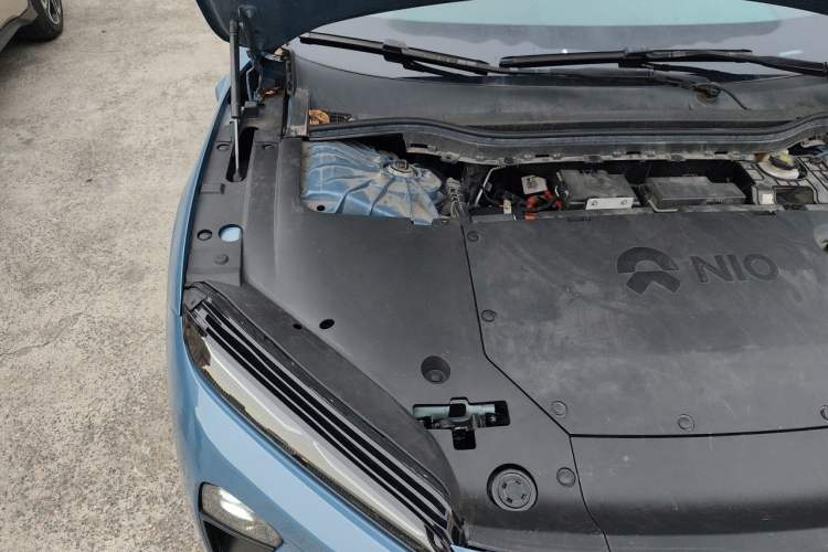 Used Nio ET5 2022 75 kWh Engine Bay Right