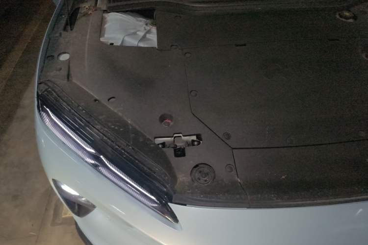 Used Nio ET5 2022 75 kWh Engine Bay Right