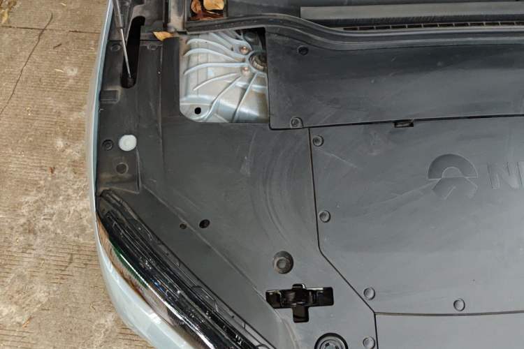 Used Nio ET5 2022 75 kWh Engine Bay Right