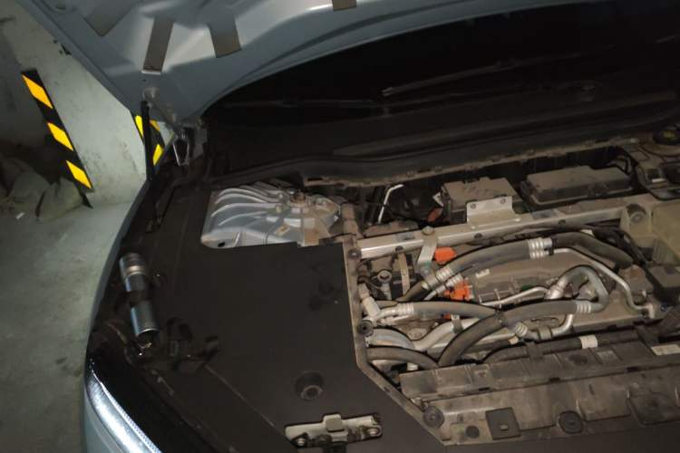 Used Nio ET5 2022 75 kWh Engine Bay Right