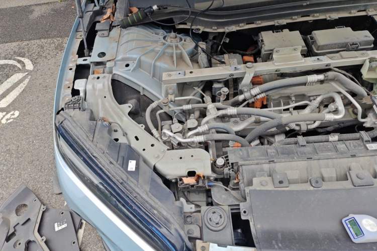 Used Nio ET5 2022 75 kWh Engine Bay Right