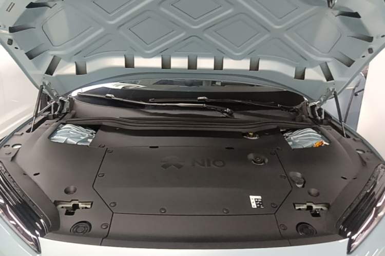 Used Nio ET5 2022 75 kWh Engine Bay